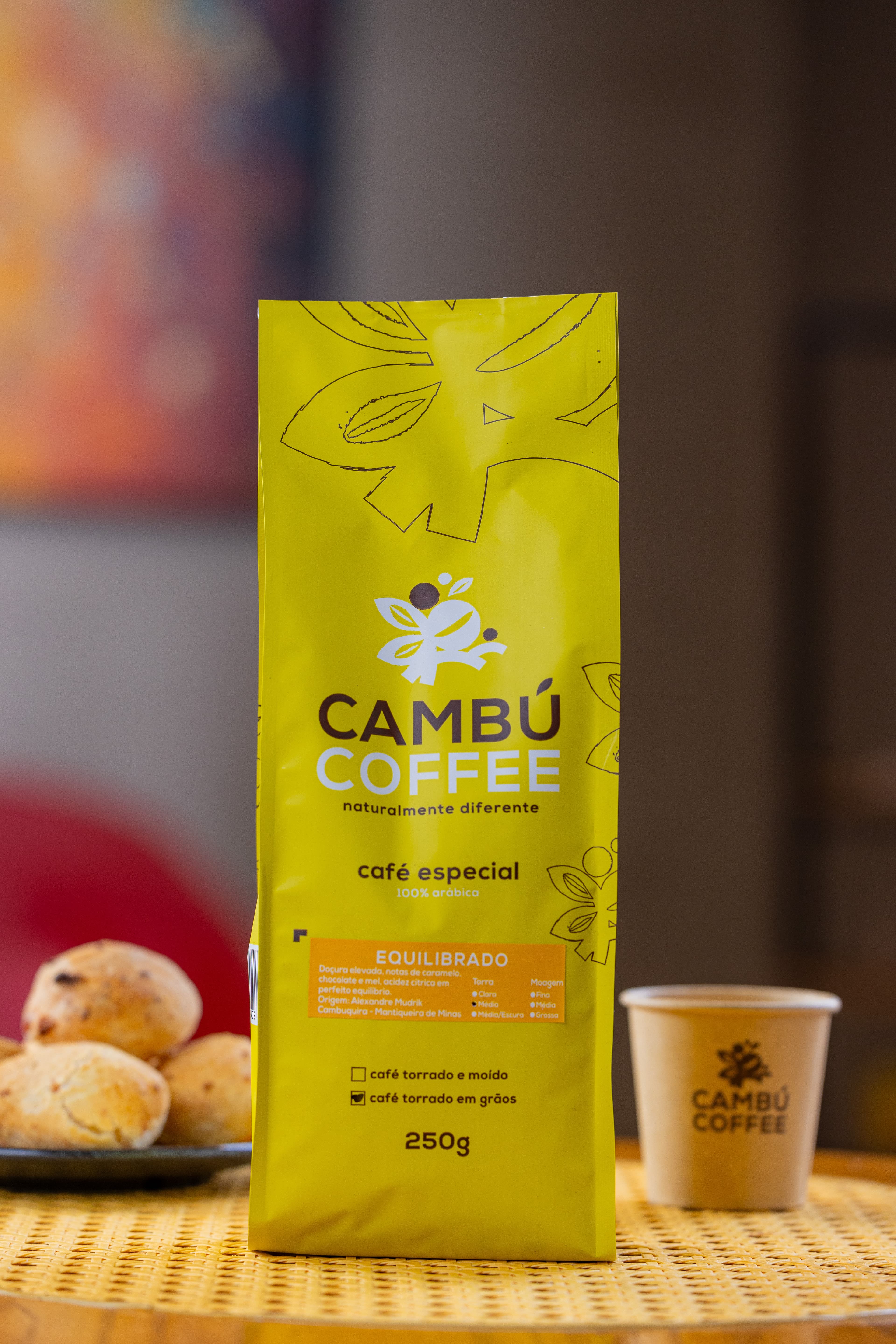 Café Equilibrado Cambú Coffee — chocolate ao leite, caramelo, doce de leite